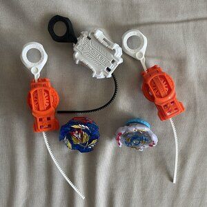LOT OF Beyblade Lot Burst TAKARA TOMY Spinning + 3 launcher
